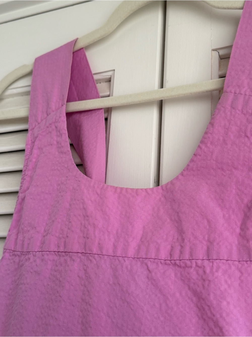 A New Day Cross-Back Crop Tank Top - Picture 2 of 6
